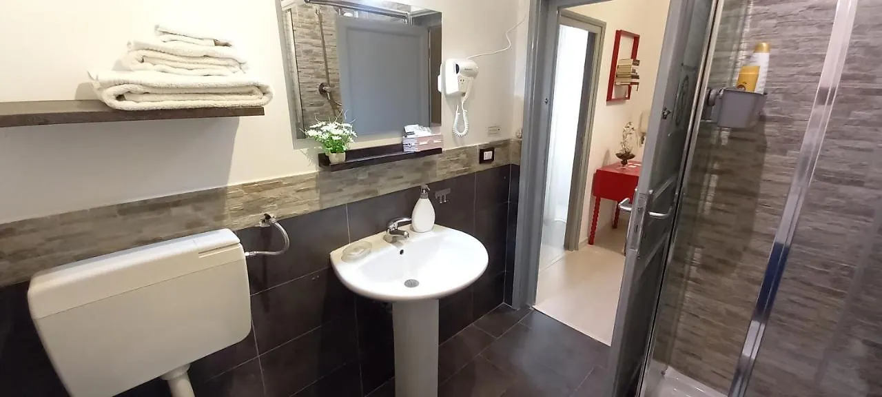*** Bed & Breakfast Bed&Book Palazzo Cutelli Bed and Breakfast Palermo Italien