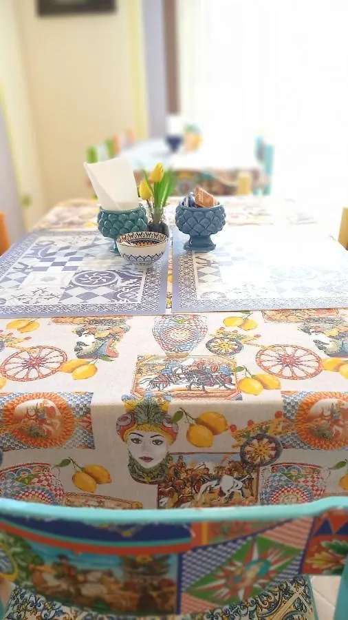 Bed&Book Palazzo Cutelli Bed and Breakfast Palermo Bed & Breakfast